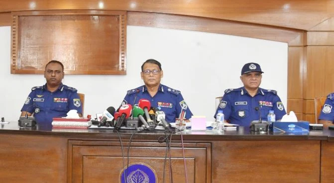 দুর্গাপূজায় ৪৯টি বিচ্ছিন্ন ঘটনায় গ্রেপ্তার ১৯ : আইজিপি